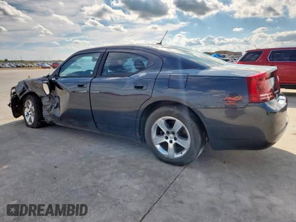 2008 Dodge Charger SXT с VIN 2B3KA33G88H318909, выставлен на аукционе Copart как лот 81445085 с пробегом 134 699 миль миль и Списание • Salvage title. История ставок и продаж доступна на DreamBid. Изображение 2.