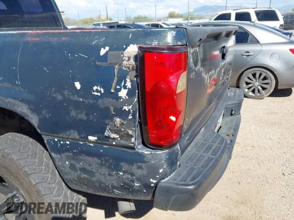 2000 Chevrolet Silverado 1500 LT с VIN 1GCEK19T7YE432666, выставлен на аукционе IAAI как лот 43353292 с пробегом Не указан миль и . История ставок и продаж доступна на DreamBid. Изображение 15.