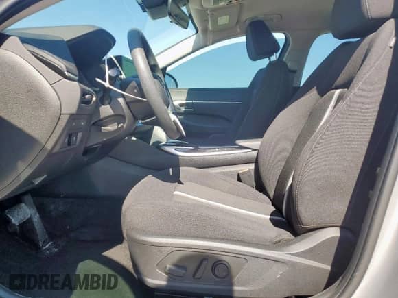 2023 Hyundai Sonata SEL with VIN KMHL64JAXPA330903, listed as a Copart auction lot 60850525 with 31,837 mi miles and Clean title. Bid and sale history available at DreamBid. Image 7.