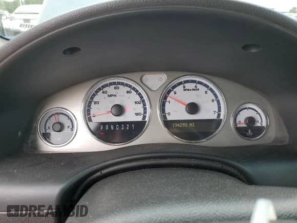 2007 Saturn Relay 2 с VIN 5GZDV03127D150412, выставлен на аукционе Copart как лот 69646825 с пробегом 194 293 миль миль и Чистый • Clean title. История ставок и продаж доступна на DreamBid. Изображение 9.