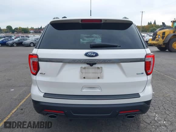 2018 Ford Explorer XLT z VIN 1FM5K8DH9JGC06811, wystawiony jako IAAI lot #43537534 z przebiegiem 135 099 mil mil oraz . Historia ofert i sprzedaży dostępna na DreamBid. Obrazek 16.