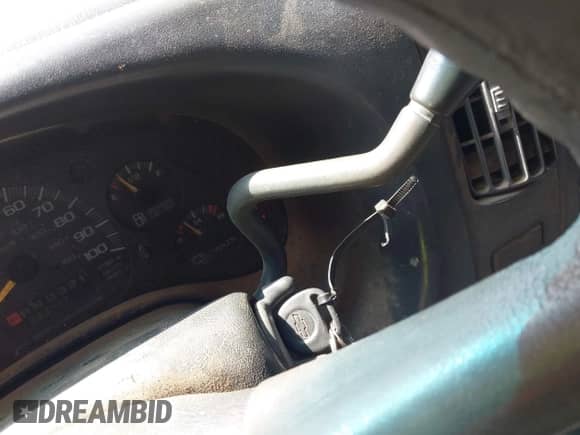 2000 Chevrolet Express с VIN 1GCHG39R0Y1160483, выставлен на аукционе IAAI как лот 42793829 с пробегом 263 432 миль миль и . История ставок и продаж доступна на DreamBid. Изображение 11.