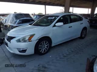 2015 Nissan Altima 2.5 с VIN 1N4AL3AP5FN364263, выставлен на аукционе Copart как лот 71860505 с пробегом 202 175 миль миль и Списание • Salvage title. История ставок и продаж доступна на DreamBid. Изображение 1.