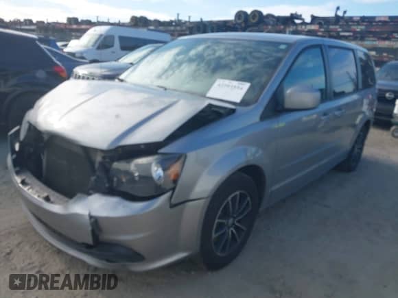 2016 Dodge Grand Caravan SE z VIN 2C4RDGBG8GR389016, wystawiony jako IAAI lot #42592554 z przebiegiem 244 821 mil mil oraz . Historia ofert i sprzedaży dostępna na DreamBid. Obrazek 17.