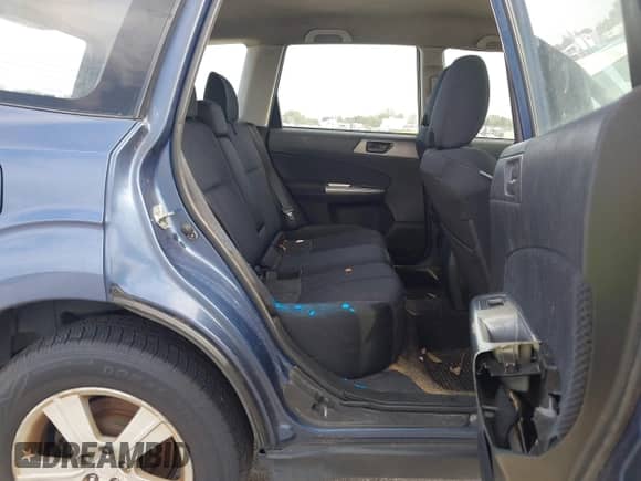 2011 Subaru Forester X z VIN JF2SHABC5BG766008, wystawiony jako IAAI lot #42815675 z przebiegiem 175 082 mil mil oraz . Historia ofert i sprzedaży dostępna na DreamBid. Obrazek 8.