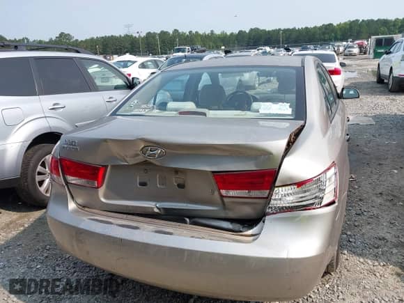 2006 Hyundai Sonata GL with VIN 5NPET46C96H108361, listed as a IAAI auction lot 42396145 with 51,180 mi miles and . Bid and sale history available at DreamBid. Image 16.