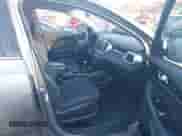 2019 Kia Sorento LX с VIN 5XYPGDA36KG435581, выставлен на аукционе IAAI как лот 43564419 с пробегом 187 172 миль миль и . История ставок и продаж доступна на DreamBid. Изображение 5.