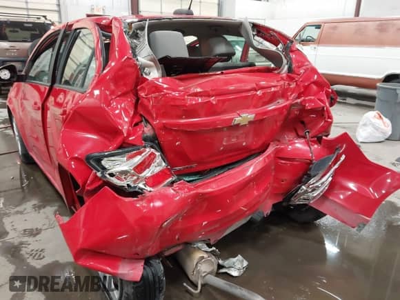 2017 Chevrolet Sonic LS z VIN 1G1JB5SH6H4147743, wystawiony jako IAAI lot #43099349 z przebiegiem 84 511 mil mil oraz . Historia ofert i sprzedaży dostępna na DreamBid. Obrazek 18.