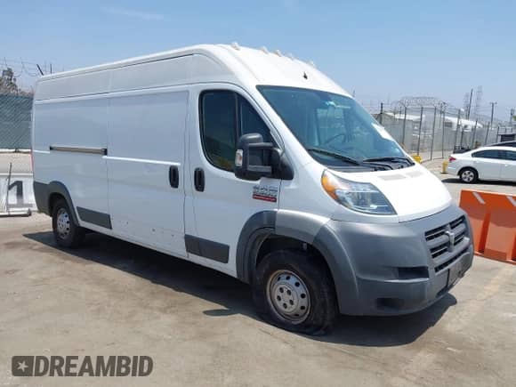 2017 Ram ProMaster Cargo z VIN 3C6TRVDG7HE529012, wystawiony jako IAAI lot #42444531 z przebiegiem 156 360 mil mil oraz . Historia ofert i sprzedaży dostępna na DreamBid. Obrazek 1.