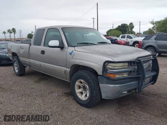 1999 Chevrolet Silverado 2500 LS с VIN 1GCGC29UXXE221514, выставлен на аукционе IAAI как лот 40267009 с пробегом Не указан миль и . История ставок и продаж доступна на DreamBid. Изображение 1.