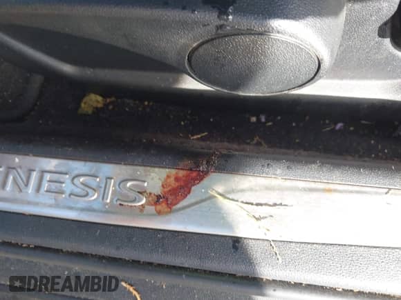 2014 Hyundai Genesis Coupe Ultimate with VIN KMHHU6KJXEU119489, listed as a IAAI auction lot 43234448 with Not provided miles and . Bid and sale history available at DreamBid. Image 13.