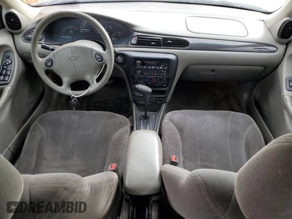 2002 Chevrolet Malibu с VIN 1G1ND52J02M709299, выставлен на аукционе Copart как лот 84423945 с пробегом 152 697 миль миль и Списание • Salvage title. История ставок и продаж доступна на DreamBid. Изображение 8.