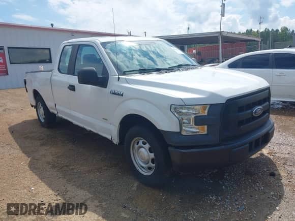 2015 Ford F-150 XL z VIN 1FTEX1CG0FFA13823, wystawiony jako IAAI lot #43047608 z przebiegiem 212 622 mil mil oraz . Historia ofert i sprzedaży dostępna na DreamBid. Obrazek 1.