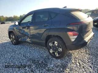 2024 Hyundai Kona SEL с VIN KM8HBCAB3RU096576, выставлен на аукционе Copart как лот 71036514 с пробегом 3 291 миль миль и Списание • Salvage title. История ставок и продаж доступна на DreamBid. Изображение 2.