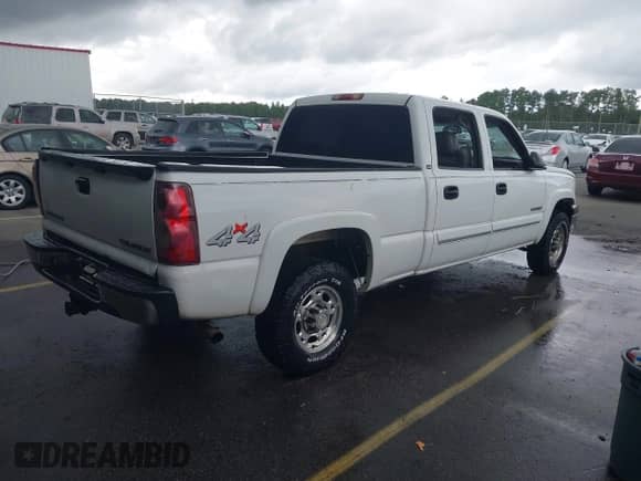 2003 Chevrolet Silverado 1500HD LS с VIN 1GCGK13U63F178302, выставлен на аукционе IAAI как лот 42895986 с пробегом 262 677 миль миль и . История ставок и продаж доступна на DreamBid. Изображение 4.