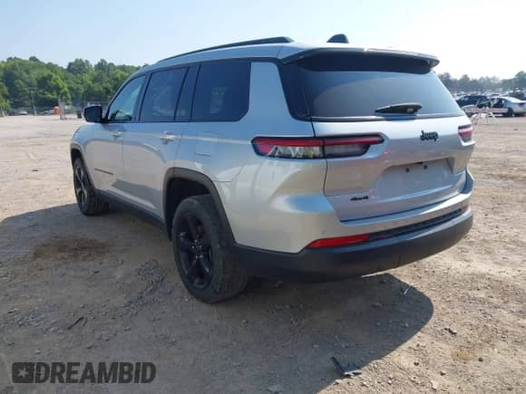 2023 Jeep Grand Cherokee Laredo с VIN 1C4RJKAG9P8865637, выставлен на аукционе IAAI как лот 42682535 с пробегом 63 710 миль миль и . История ставок и продаж доступна на DreamBid. Изображение 3.