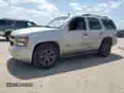 2007 Chevrolet Tahoe LS с VIN 1GNFC13JX7R153378, выставлен на аукционе Copart как лот 59350705 с пробегом 206 022 миль миль и Списание • Salvage title. История ставок и продаж доступна на DreamBid. Изображение 1.