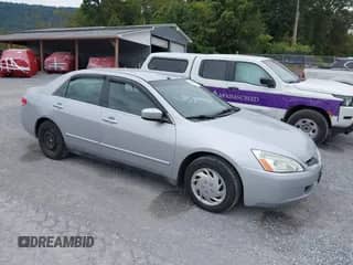 2004 Honda Accord LX с VIN 1HGCM56384A031952, выставлен на аукционе IAAI как лот 43223522 с пробегом 221 737 миль миль и . История ставок и продаж доступна на DreamBid. Изображение 1.