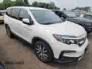 2019 Honda Pilot EX z VIN 5FNYF6H30KB058956, wystawiony jako Copart lot #65791495 z przebiegiem 129 510 mil mil oraz Szkoda całkowita • Salvage title. Historia ofert i sprzedaży dostępna na DreamBid. Obrazek 4.