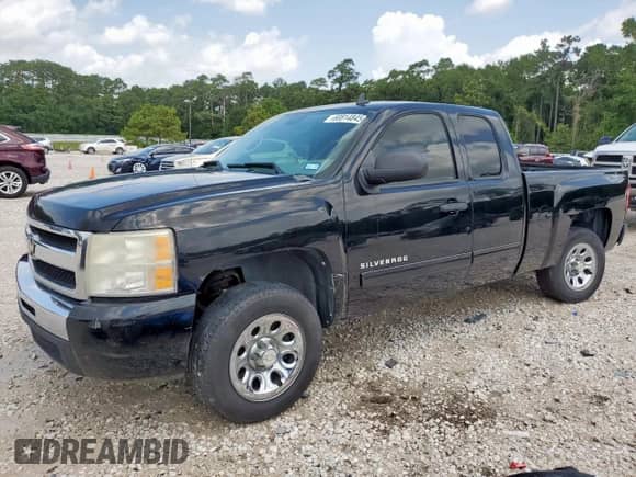 2011 Chevrolet Silverado 1500 LS z VIN 1GCRCREA7BZ206760, wystawiony jako Copart lot #60814845 z przebiegiem 254 535 mil mil oraz Szkoda całkowita • Salvage title. Historia ofert i sprzedaży dostępna na DreamBid. Obrazek 1.