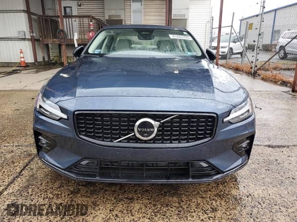 2024 Volvo S60 Plus Dark Theme with VIN 7JRL12TLXRG297022, listed as a Copart auction lot 81265705 with 16,953 mi miles and Salvage title. Bid and sale history available at DreamBid. Image 5.