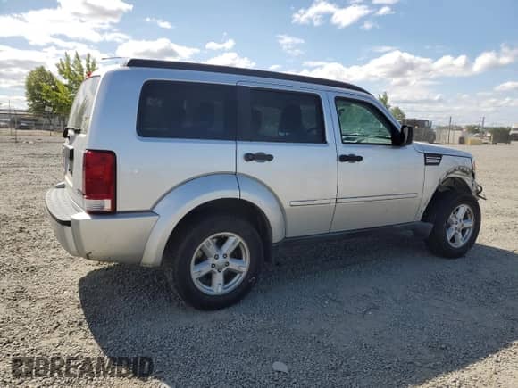 2008 Dodge Nitro SXT с VIN 1D8GU28K78W128704, выставлен на аукционе Copart как лот 62946085 с пробегом 81 530 миль миль и Списание • Salvage title. История ставок и продаж доступна на DreamBid. Изображение 3.