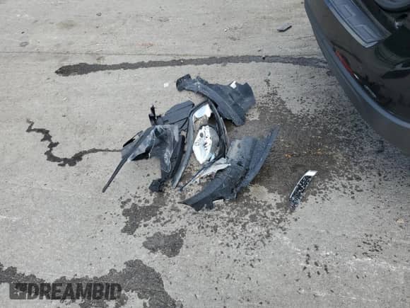2014 Chevrolet Traverse LT z VIN 1GNKRGKD8EJ353473, wystawiony jako Copart lot #70758485 z przebiegiem 86 910 mil mil oraz Szkoda całkowita • Salvage title. Historia ofert i sprzedaży dostępna na DreamBid. Obrazek 13.