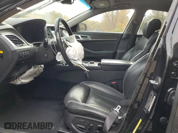 2015 Hyundai Genesis 3.8L with VIN KMHGN4JE8FU015232, listed as a Copart auction lot 90409925 with 123,472 mi miles and Salvage title. Bid and sale history available at DreamBid. Image 7.