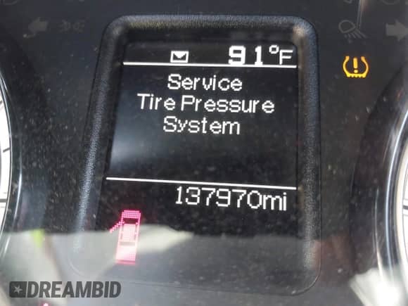 2020 Ram 1500 Tradesman z VIN 1C6RR6FGXLS117749, wystawiony jako IAAI lot #42084572 z przebiegiem 137 970 mil mil oraz . Historia ofert i sprzedaży dostępna na DreamBid. Obrazek 15.