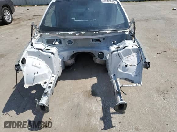 2016 Dodge Challenger SRT 392 with VIN 2C3CDZDJ9GH118339, listed as a Copart auction lot 68505895 with Not provided miles and Salvage title. Bid and sale history available at DreamBid. Image 11.