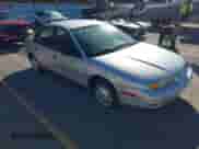 2002 Saturn SL z VIN 1G8ZG52812Z198597, wystawiony jako IAAI lot #43556259 z przebiegiem 140 782 mil mil oraz . Historia ofert i sprzedaży dostępna na DreamBid. Obrazek 1.