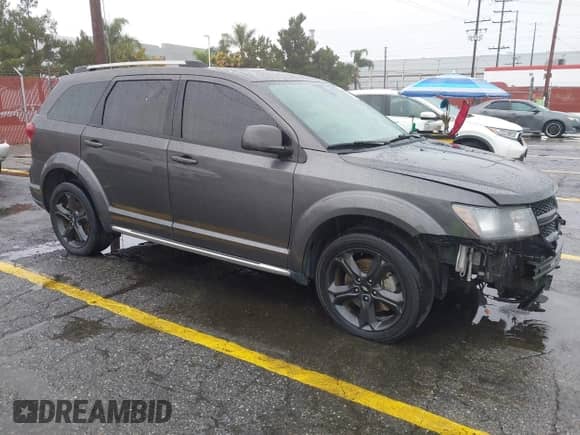 2019 Dodge Journey Crossroad z VIN 3C4PDDGG2KT759252, wystawiony jako IAAI lot #43306167 z przebiegiem 81 547 mil mil oraz . Historia ofert i sprzedaży dostępna na DreamBid. Obrazek 1.