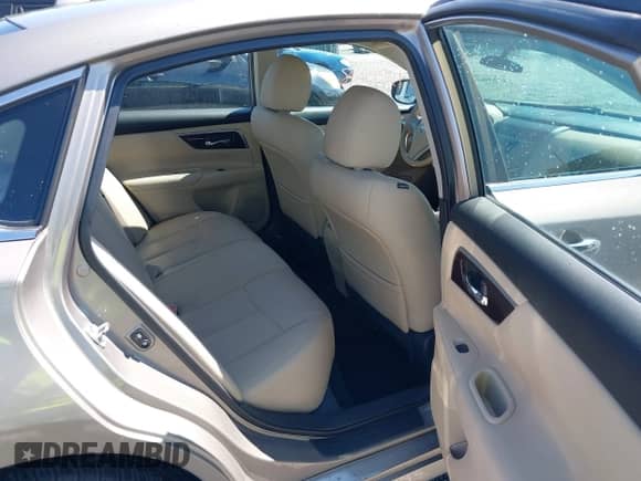 2015 Nissan Altima S with VIN 1N4AL3AP6FN871401, listed as a IAAI auction lot 43200618 with 119,590 mi miles and . Bid and sale history available at DreamBid. Image 8.