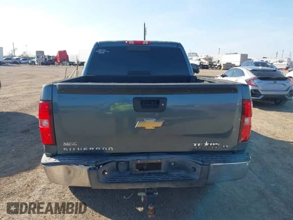 2007 Chevrolet Silverado 1500 2LT с VIN 2GCEC130271731638, выставлен на аукционе IAAI как лот 41146751 с пробегом 203 429 миль миль и . История ставок и продаж доступна на DreamBid. Изображение 16.