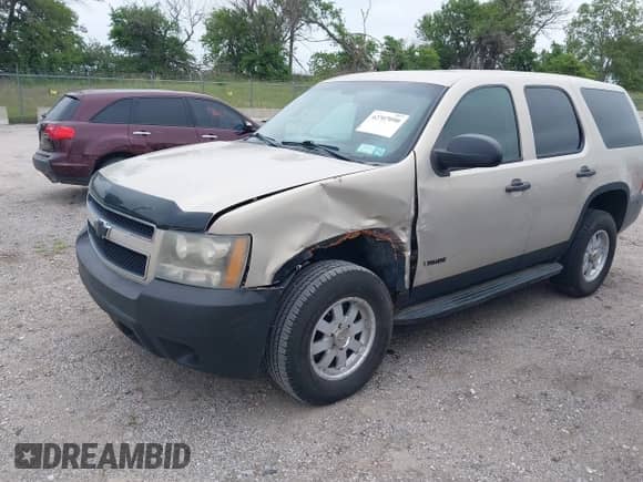 2009 Chevrolet Tahoe Special Service с VIN 1GNFK03039R149700, выставлен на аукционе IAAI как лот 42707090 с пробегом 154 900 миль миль и . История ставок и продаж доступна на DreamBid. Изображение 2.