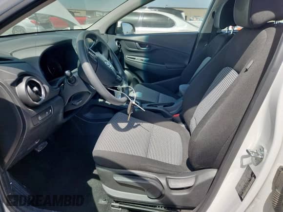 2023 Hyundai Kona SE с VIN KM8K2CAB2PU023055, выставлен на аукционе Copart как лот 66521995 с пробегом 38 954 миль миль и Списание • Salvage title. История ставок и продаж доступна на DreamBid. Изображение 7.