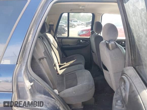 2008 Chevrolet TrailBlazer 2LT with VIN 1GNDS13S882127245, listed as a IAAI auction lot 43336988 with 174,212 mi miles and . Bid and sale history available at DreamBid. Image 8.