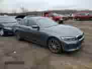 2021 BMW 3 Series 330e xDrive с VIN 3MW5P9J02M8B56487, выставлен на аукционе Copart как лот 40165144 с пробегом 31 033 миль миль и . История ставок и продаж доступна на DreamBid. Изображение 4.