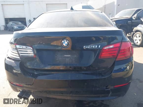 2013 BMW 5 Series 528i с VIN WBAXG5C58DD229486, выставлен на аукционе IAAI как лот 43208575 с пробегом 155 020 миль миль и . История ставок и продаж доступна на DreamBid. Изображение 16.