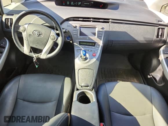 2014 Toyota Prius Four с VIN JTDKN3DU0E1752629, выставлен на аукционе Copart как лот 72100005 с пробегом 172 717 миль миль и Списание • Salvage title. История ставок и продаж доступна на DreamBid. Изображение 8.