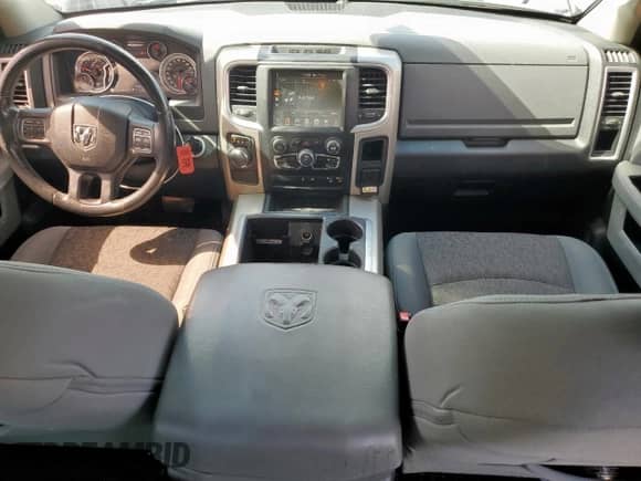 2015 Ram 1500 Big Horn z VIN 1C6RR6LT3FS685895, wystawiony jako Copart lot #81725565 z przebiegiem 158 250 mil mil oraz Szkoda całkowita • Salvage title. Historia ofert i sprzedaży dostępna na DreamBid. Obrazek 8.