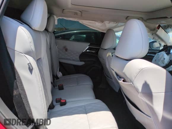 2024 Mitsubishi Outlander SEL с VIN JA4J4WA84RZ073228, выставлен на аукционе Copart как лот 62530345 с пробегом Не указан миль и Списание • Salvage title. История ставок и продаж доступна на DreamBid. Изображение 11.