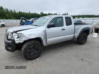 2006 Toyota Tacoma с VIN 5TEUX42N06Z215139, выставлен на аукционе Copart как лот 61566925 с пробегом 281 207 миль миль и Списание • Salvage title. История ставок и продаж доступна на DreamBid. Изображение 1.