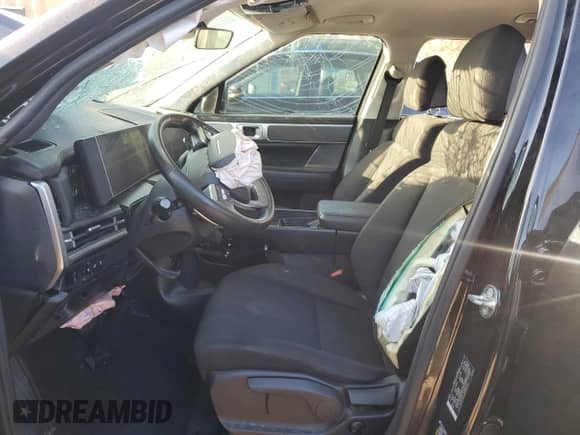 2024 Hyundai Santa Fe SE z VIN 5NMP14GL6RH005199, wystawiony jako Copart lot #84809105 z przebiegiem Nie podano mil oraz Czysty tytuł • Clean title. Historia ofert i sprzedaży dostępna na DreamBid. Obrazek 7.