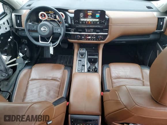 2022 Nissan Pathfinder Platinum с VIN 5N1DR3DH8NC206161, выставлен на аукционе Copart как лот 53749485 с пробегом 54 429 миль миль и Списание • Salvage title. История ставок и продаж доступна на DreamBid. Изображение 8.