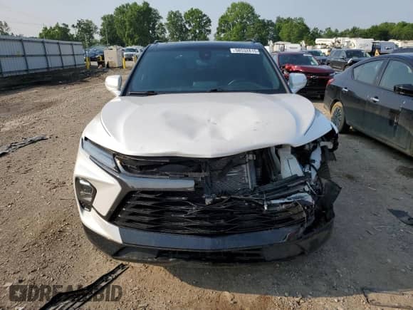 2023 Chevrolet Blazer RS z VIN 3GNKBKRS1PS138451, wystawiony jako Copart lot #58532815 z przebiegiem 42 935 mil mil oraz Czysty tytuł • Clean title. Historia ofert i sprzedaży dostępna na DreamBid. Obrazek 5.