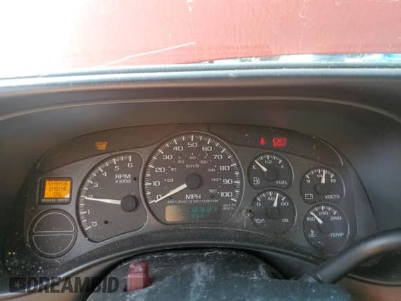 2002 Chevrolet Silverado 1500 z VIN 1GCEC14W62Z112267, wystawiony jako Copart lot #62826425 z przebiegiem 332 934 mil mil oraz Szkoda całkowita • Salvage title. Historia ofert i sprzedaży dostępna na DreamBid. Obrazek 9.