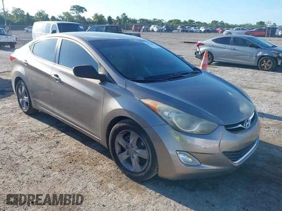 2012 Hyundai Elantra GLS z VIN 5NPDH4AE8CH069523, wystawiony jako IAAI lot #42936813 z przebiegiem 139 616 mil mil oraz . Historia ofert i sprzedaży dostępna na DreamBid. Obrazek 1.