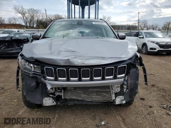 2020 Jeep Compass Latitude с VIN 3C4NJDBB8LT135565, выставлен на аукционе Copart как лот 54335865 с пробегом Не указан миль и Списание • Salvage title. История ставок и продаж доступна на DreamBid. Изображение 5.