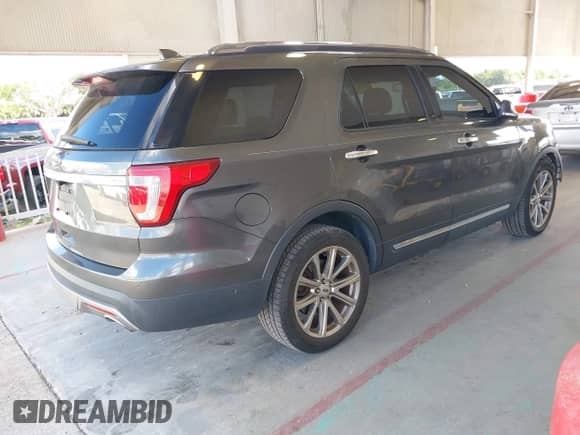 2017 Ford Explorer Limited z VIN 1FM5K7F85HGE27355, wystawiony jako IAAI lot #43461280 z przebiegiem 99 432 mil mil oraz . Historia ofert i sprzedaży dostępna na DreamBid. Obrazek 4.